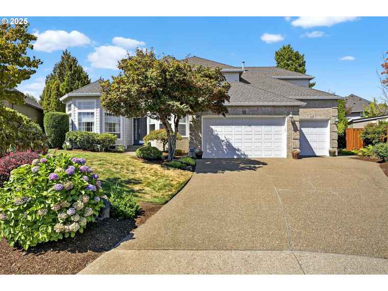 Photo of 13947 SW Alpine View Ct Portland, OR 97224