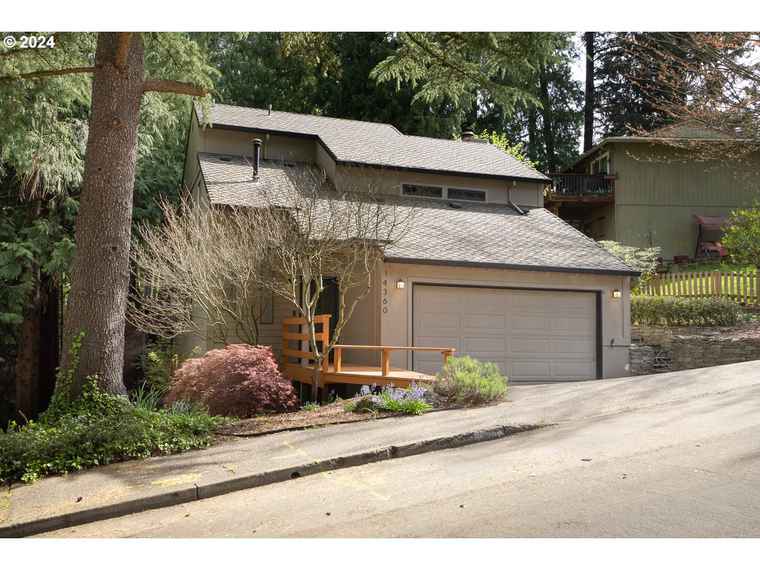 Photo of 14360 SW 80th Pl Portland, OR 97224
