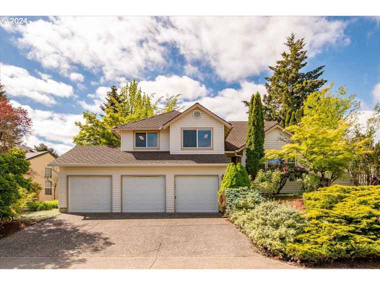 Photo of 13332 SW Benish St Tigard, OR 97223