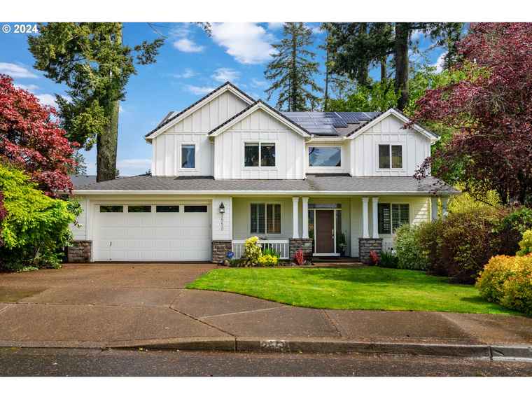 Photo of 2550 Crestview Dr West Linn, OR 97068