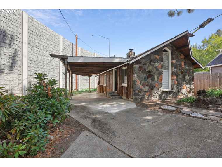 Photo of 10840 SW 95th Ave Tigard, OR 97223