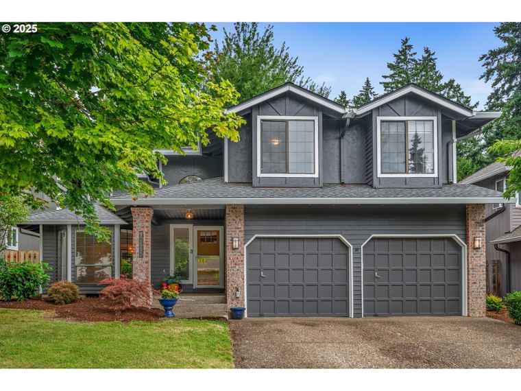 Photo of 10683 SW River Dr Portland, OR 97224