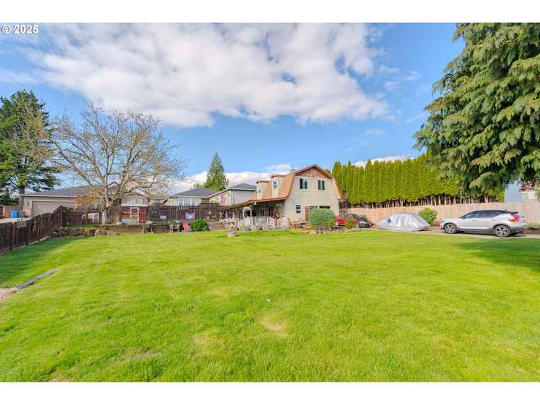 Photo of 4309 C St Washougal, WA 98671