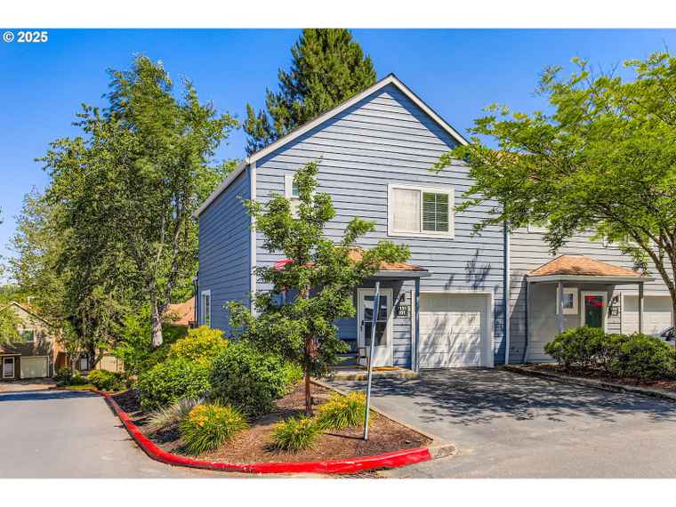 Photo of 7151 SW Sagert St #101 Tualatin, OR 97062