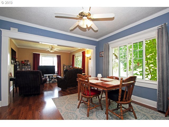 410 E 1st St Halsey Or 97348 Mls 19125628 Redfin