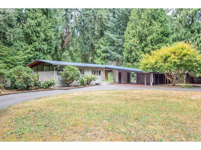 18833 Old River Dr, West Linn, OR 97068 | MLS# 23502630 | Redfin