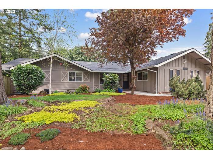 5829 Benfield Ct, Lake Oswego, OR 97035 | MLS# 23259928 | Redfin