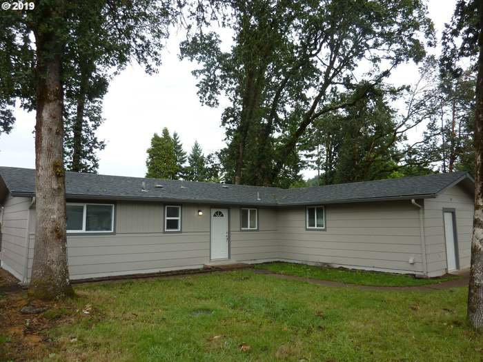 320 N 16th St Cottage Grove Or 97424 Mls 19596962 Redfin