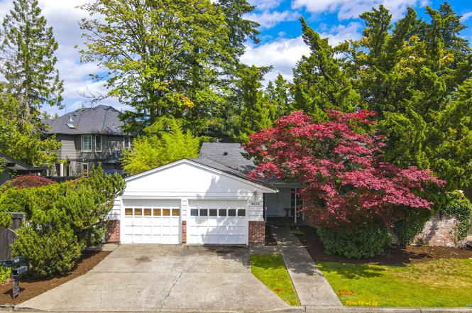 9620 SW Regal Dr, Portland, OR 97225 | MLS# 20507080 | Redfin