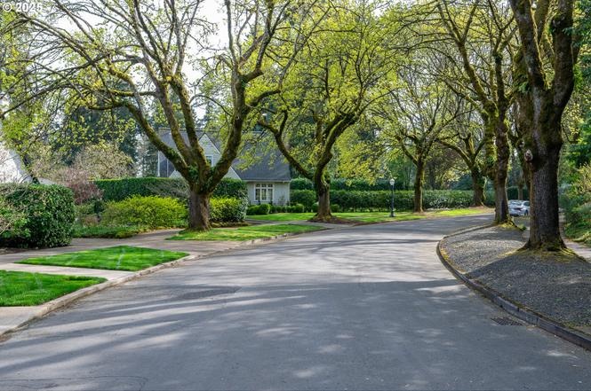1856 SE Saint Andrews Dr, Portland, OR 97202 | MLS