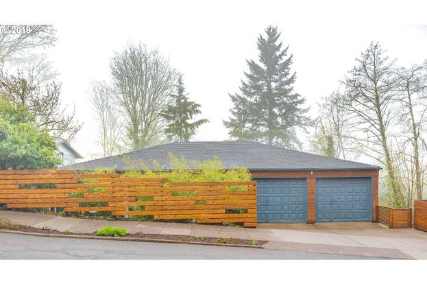 3045 Sw Fairview Blvd Portland Or 97205 Mls 19678258 Redfin