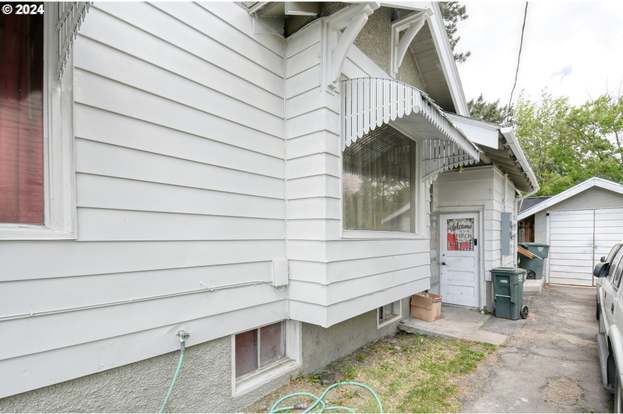 607 SW Court Ave Pendleton OR 97801 MLS# 24580271 Redfin 607 SW Court Ave Pendleton OR 97801 MLS# 24580271 Redfin