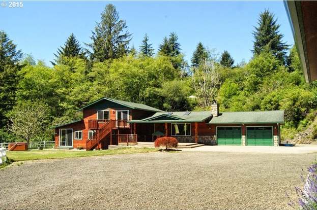 89749 Ben Bunch Rd Florence Or 97439 4 Beds4 Baths