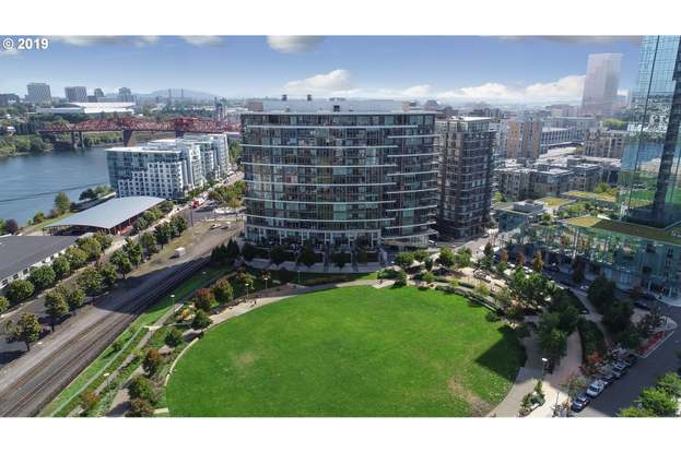 949 Nw Overton St 815 Portland Or 97209 Mls 19398414 Redfin