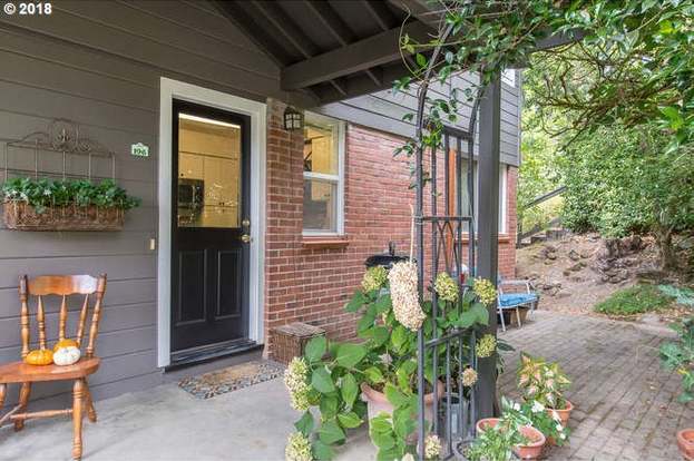 196 Ridgeway Rd Lake Oswego Or 97034 3 Beds 2 Baths