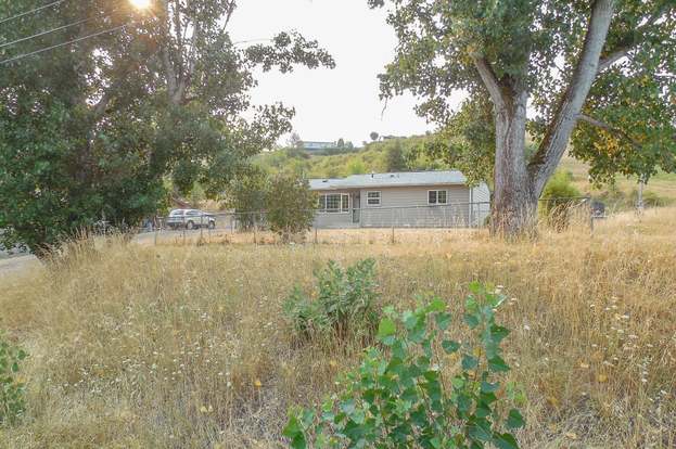 5239 Lance St Roseburg Or 97471 Mls 18587680 Redfin 5239 Lance St Roseburg Or 97471