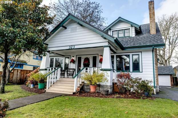 323 N 9th St Cottage Grove Or 97424 Mls 18530936 Redfin