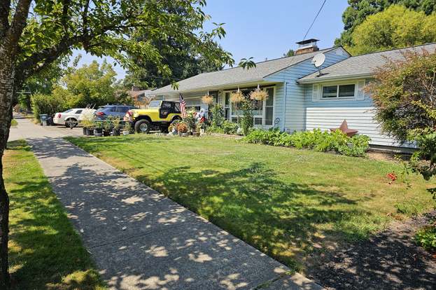 649 NE Grant St, Hillsboro, OR 97124 | MLS# 24355396 | Redfin