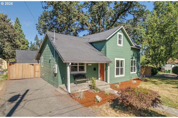 507 N Lincoln St, Newberg, OR 97132 | MLS# 24586504 | Redfin