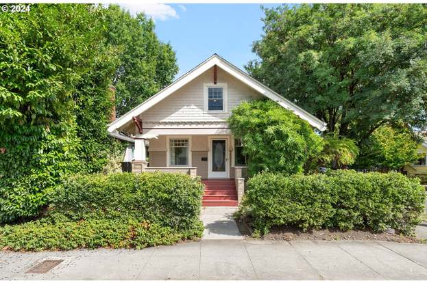 2124 SE Cesar E Chavez Blvd, Portland, OR 97214 | MLS# 24480897 