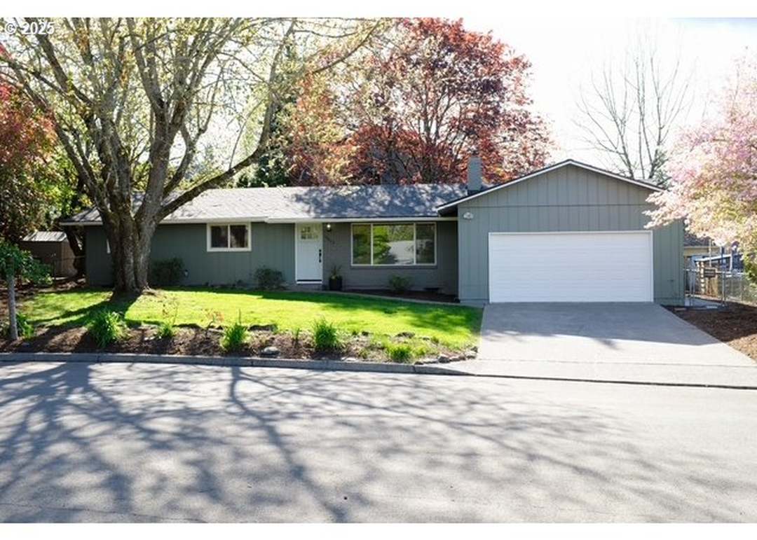 値下げ不可　house on the hill_ Parent Bag_Tile 17108 NE 2nd St, Vancouver, WA 98684 | Zillow