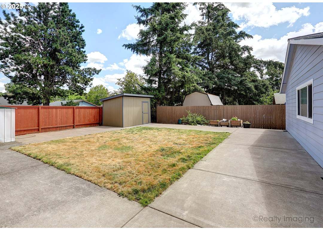 5046 SE 97th Ave, Portland, OR 97266 | Redfin