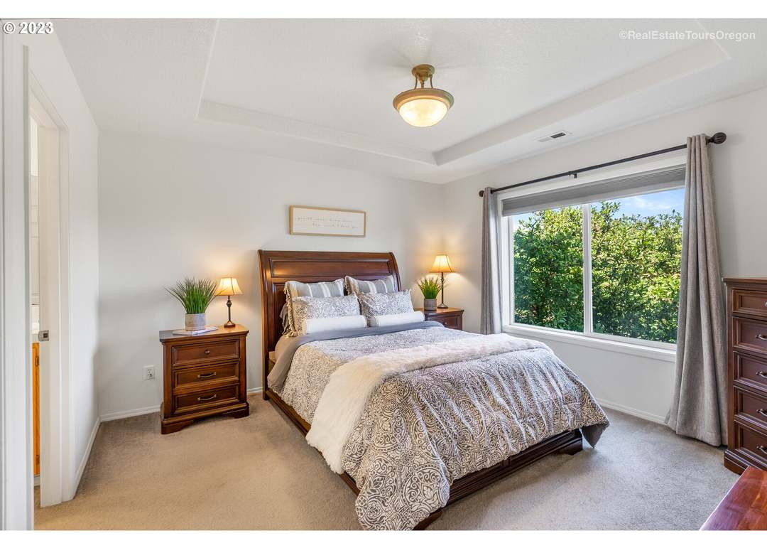 12862 NW Maplecrest Way, Banks, OR 97106