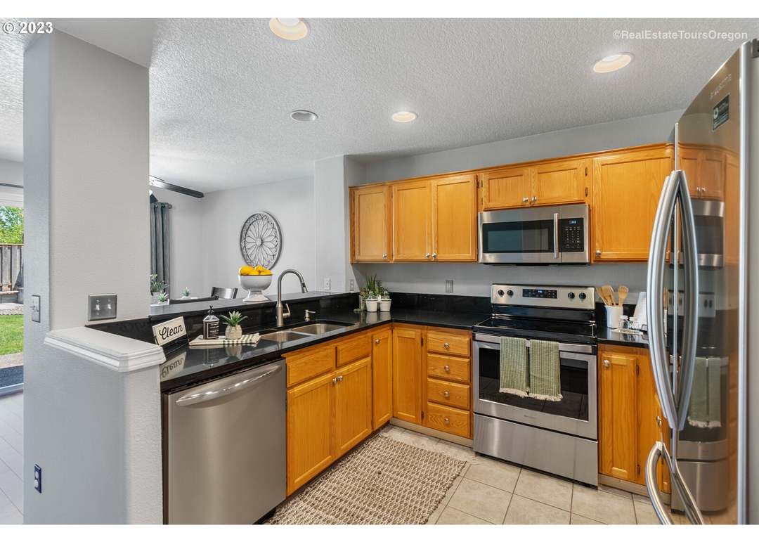 12862 NW Maplecrest Way, Banks, OR 97106