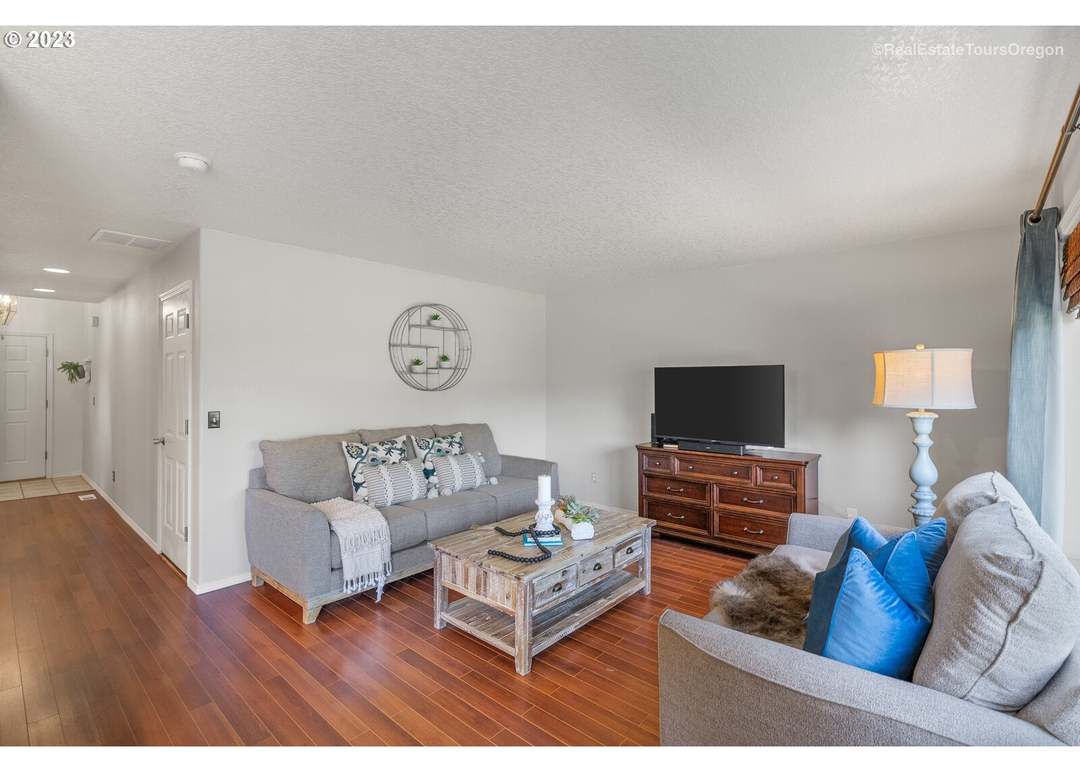 12862 NW Maplecrest Way, Banks, OR 97106