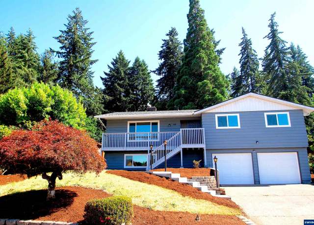 Property at 220 Kashmir Ct SE, Salem, OR 97306, 4 beds, 3 baths