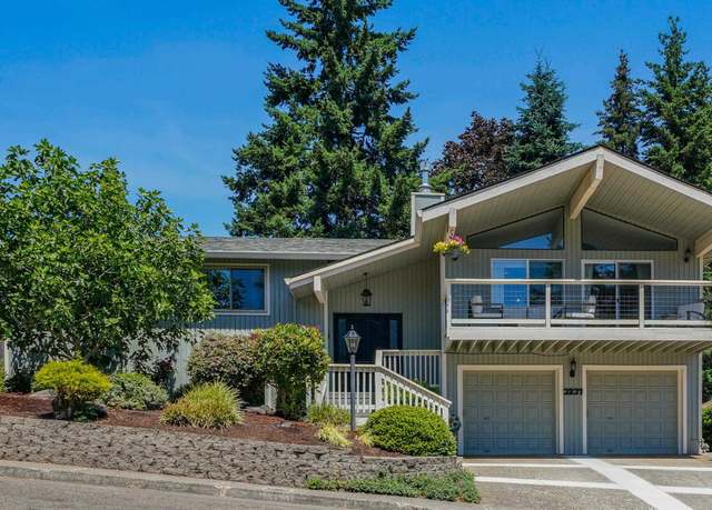 Property at 3237 Jay Ct NW, Salem, OR 97304, 5 beds, 3 baths