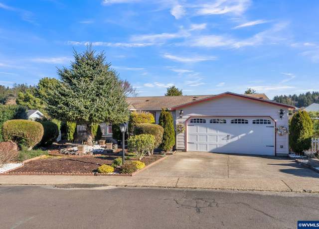 Property at 2854 NE 46th Lp, Lincoln City, OR 97367, 3 beds, 2 baths