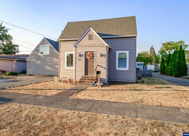 Property at 557 1/2) St, Lebanon, OR 97355, 6 beds, 2 baths