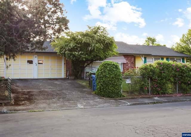 Property at 620 Plaza Del Rey NE, Salem, OR 97303, 3 beds, 2 baths
