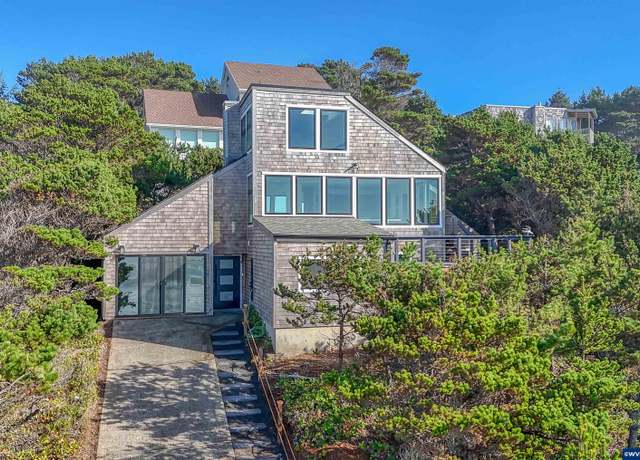 Property at 4510 Rush Pl, Depoe Bay, OR 97341, 3 beds, 2.5 baths