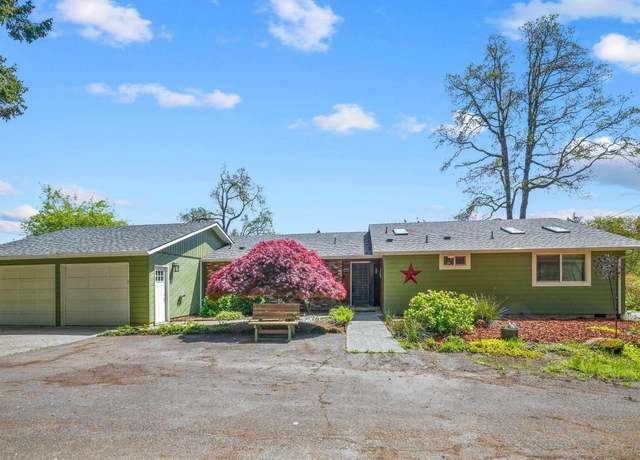 Property at 8690 Aumsville Hwy SE, Salem, OR 97317, 3 beds, 2.5 baths