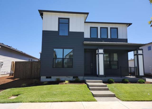 Property at 2940 Olympic St, Woodburn, OR 97071, 3 beds, 2.5 baths