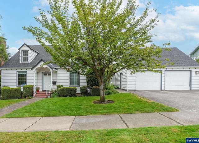 Property at 2220 High St SE, Salem, OR 97302, 3 beds, 3 baths