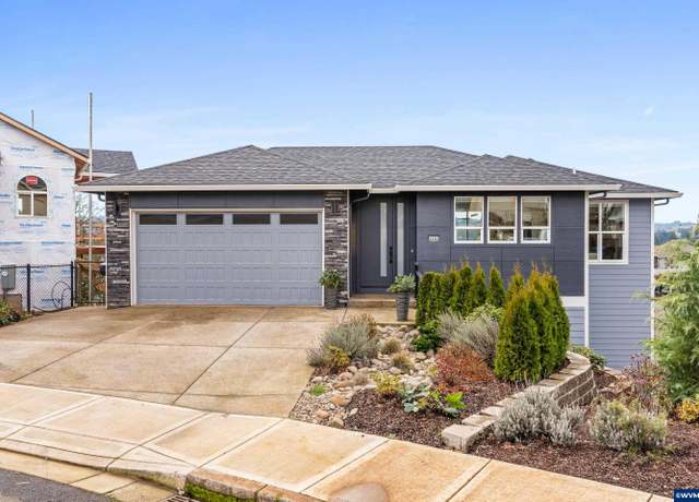 Property at 2202 Novare Ct SE, Salem, OR 97306, 2 beds, 2.5 baths