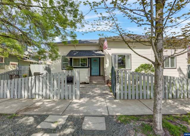Property at 621 4th Ave SE, Albany, OR 97321, 4 beds, 2 baths