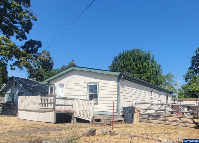 Property at 115 NE Columbus St, Albany, OR 97321, 3 beds, 2 baths
