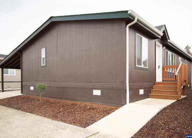 Property at 200 Market St #225, Lebanon, OR 97355, 3 beds, 2 baths