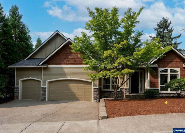 Property at 401 La Cresta Dr SE, Salem, OR 97306, 4 beds, 3 baths