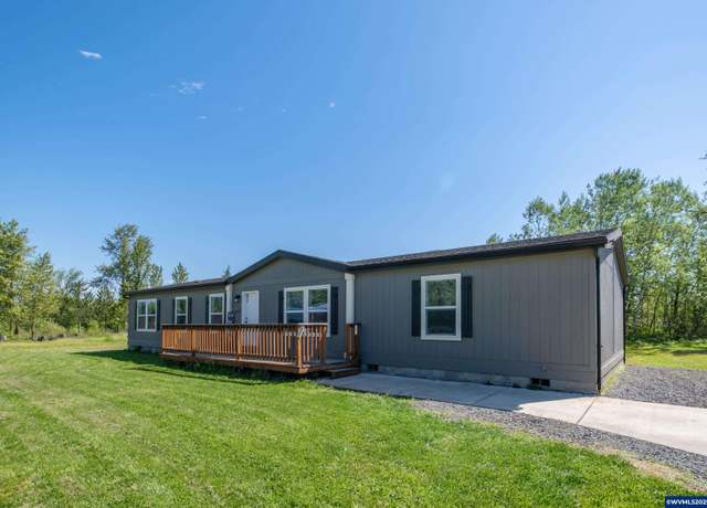 Property at 30130 Horseshoe Lp, Lebanon, OR 97355, 4 beds, 2 baths