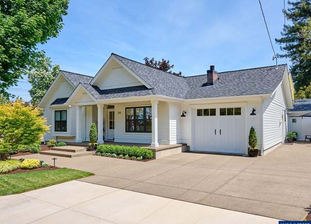 Property at 201 Jerome Ave, Silverton, OR 97381, 2 beds, 2 baths