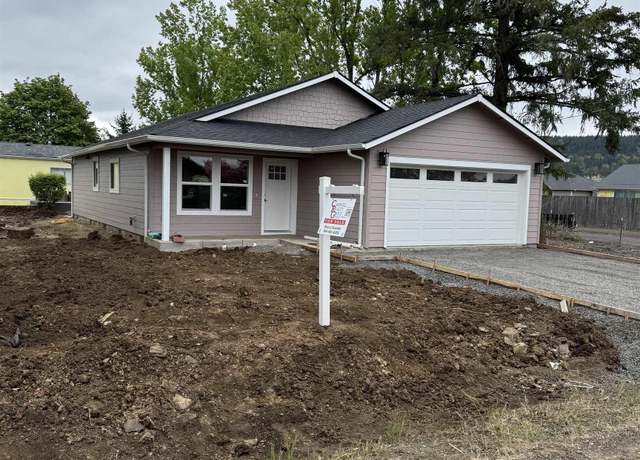 Property at 1261 44th Ave, Sweet Home, OR 97386, 3 beds, 2 baths