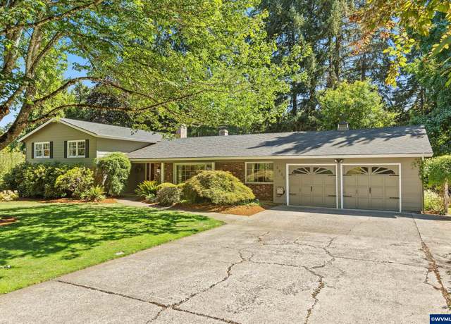 Property at 2942 Inland Dr S, Salem, OR 97302, 5 beds, 3.5 baths