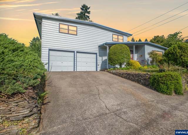 Property at 1140 NW 34th St, Corvallis, OR 97330, 4 beds, 3 baths