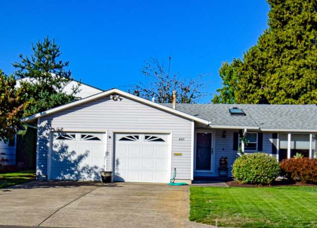 Property at 907 Oregon Way, Woodburn, OR 97071-4912, 2 beds, 1.5 baths