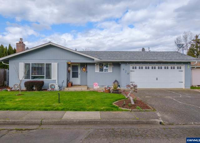 Property at 920 Dogwood St, Sweet Home, OR 97386, 3 beds, 1 bath